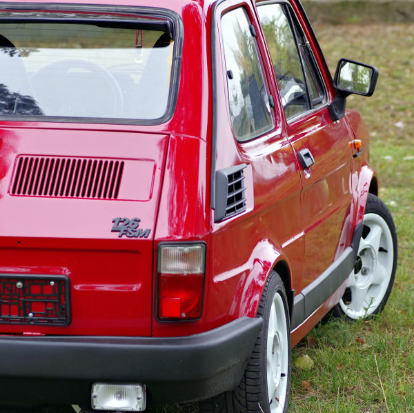 Mały Fiat 126p - marzenie wielu Polaków 